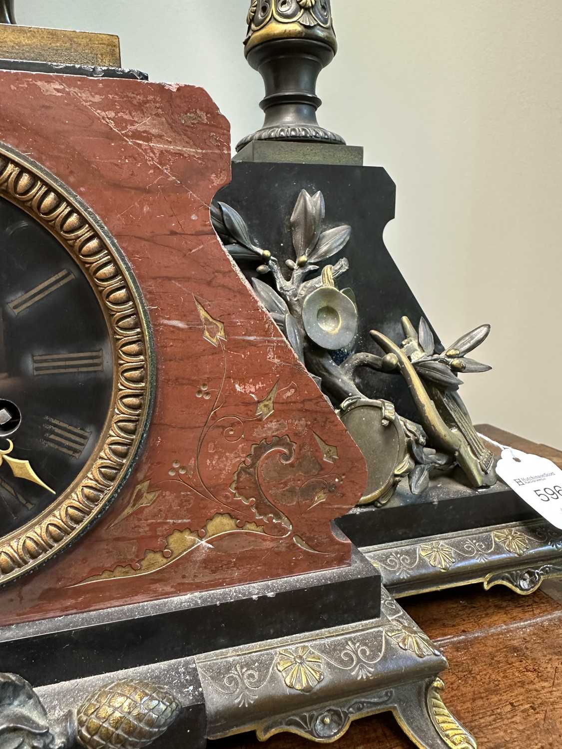 A LATE 19TH CENTURY FRENCH BLACK SLATE AND ROUGE MARBLE BRONZE FIGURAL MANTEL CLOCK - Image 14 of 15