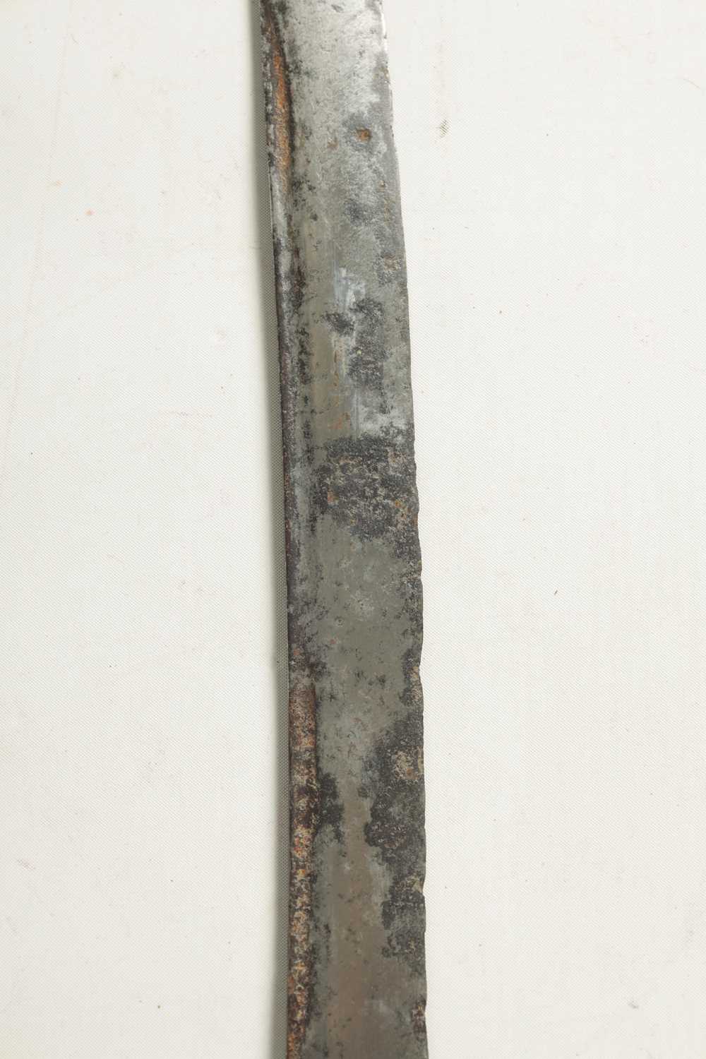 AN 18TH CENTURY ENGLISH SILVER-MOUNTED HANGER - Image 10 of 13