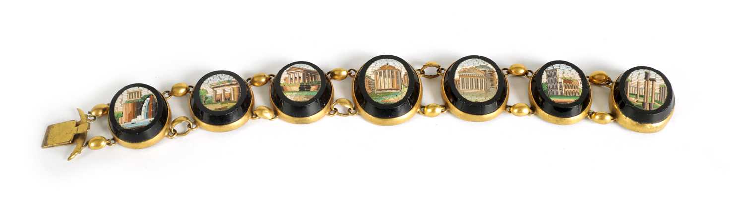 A 19TH CENTURY ITALIAN GRAND TOUR GOLD METAL AND MICROMOSAIC BRACELET