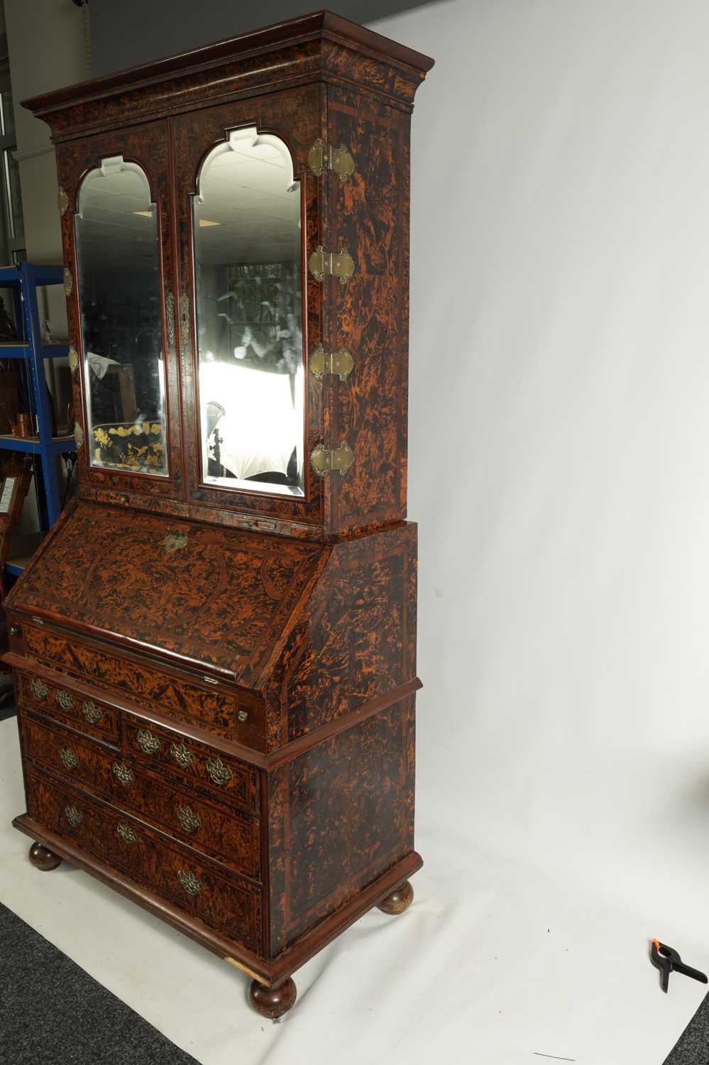 A RARE GEORGE I KINGWOOD CROSS-BANDED AND GEOMETRICALLY INLAID MULBERRY VENEERED BUREAU BOOKCASE IN - Image 10 of 11