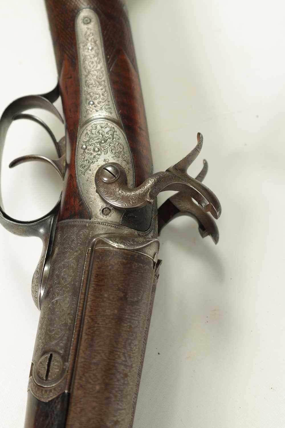 A 19TH CENTURY DOUBLE BARRELLED PINFIRE SHOTGUN BY ROBERT FALTA - Image 10 of 10