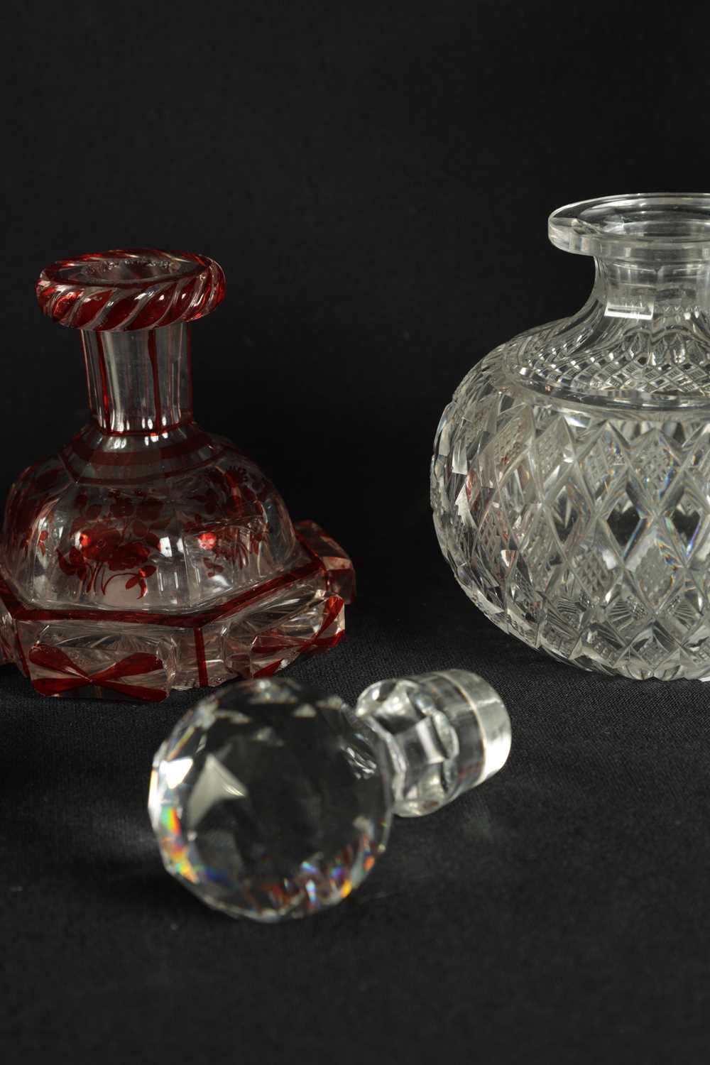 A PAIR OF 19TH CENTURY CUT GLASS DECANTERS - Image 13 of 63