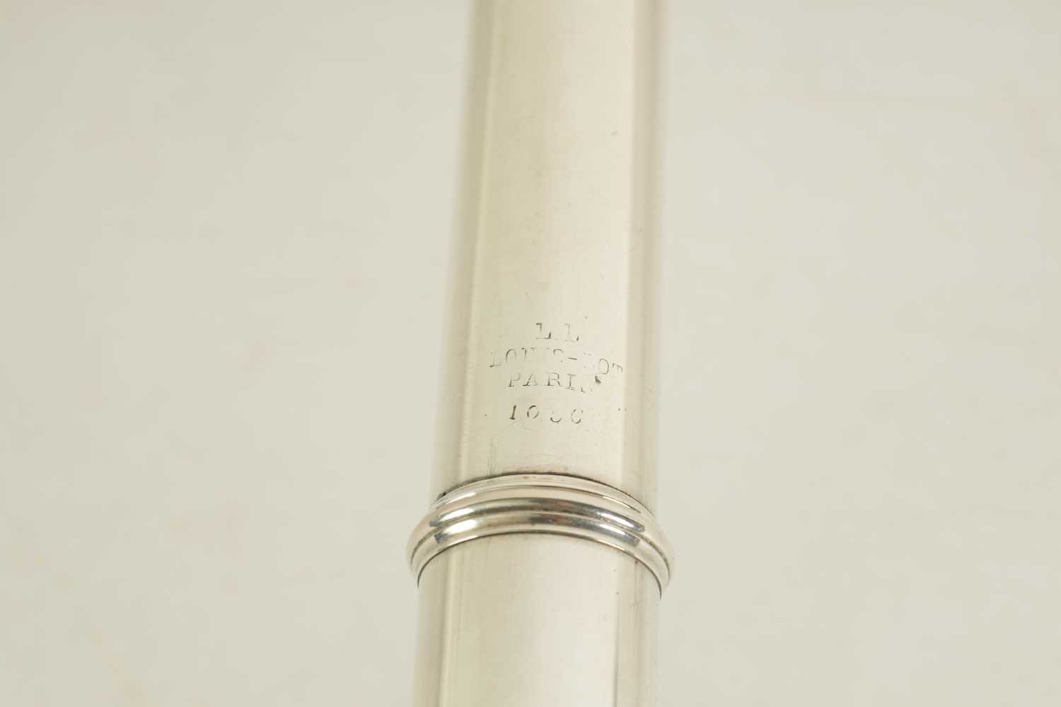 A MID 19TH CENTURY SOLID SILVER CONCERT FLUTE BY LOUIS LOT, PARIS. NO. 1056 - Image 8 of 11