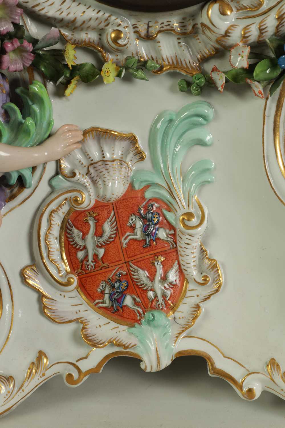 AN IMPRESSIVE MID/LATE 19TH CENTURY MEISSEN MANTEL CLOCK OF LARGE SIZE - Image 10 of 22