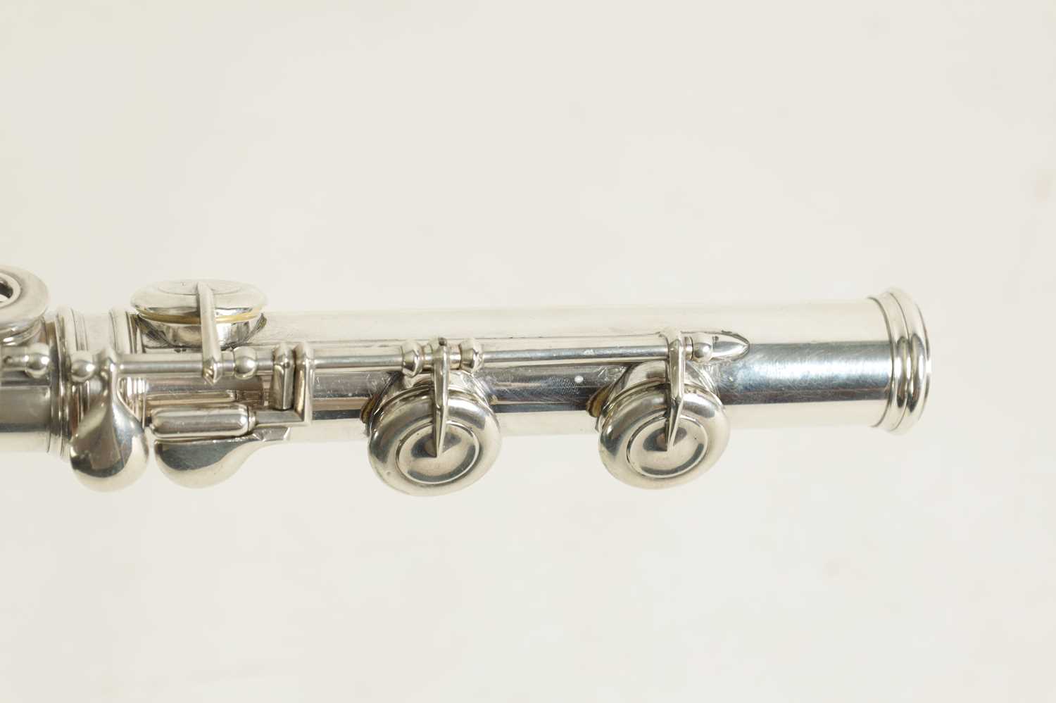 AN EARLY SOLID SILVER FLUTE BY LOUIS LOT OF PARIS NO. 936 - Image 7 of 7