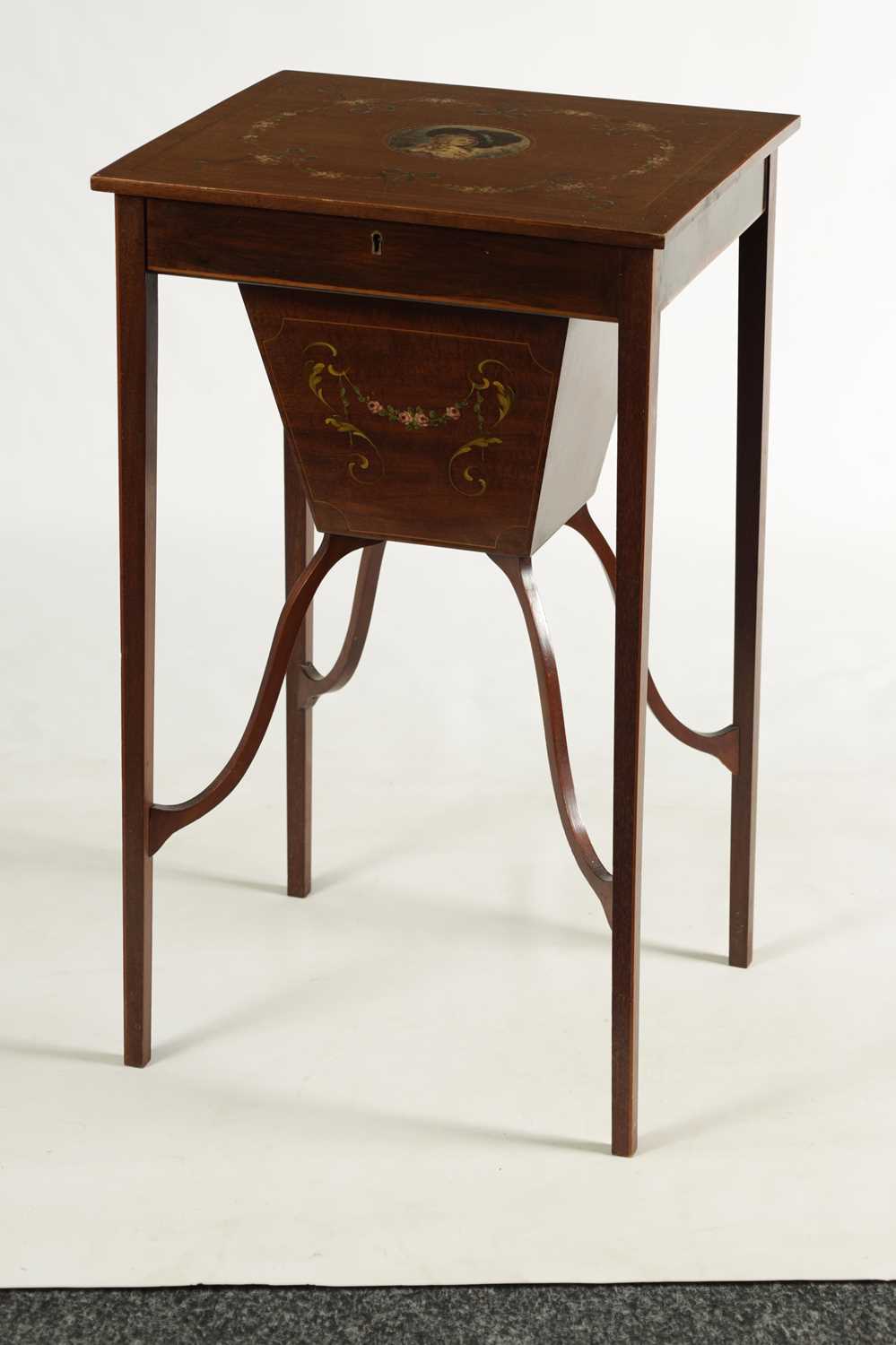 A 19TH CENTURY PAINTED MAHOGANY SHERATON STYLE WORK TABLE - Image 2 of 8