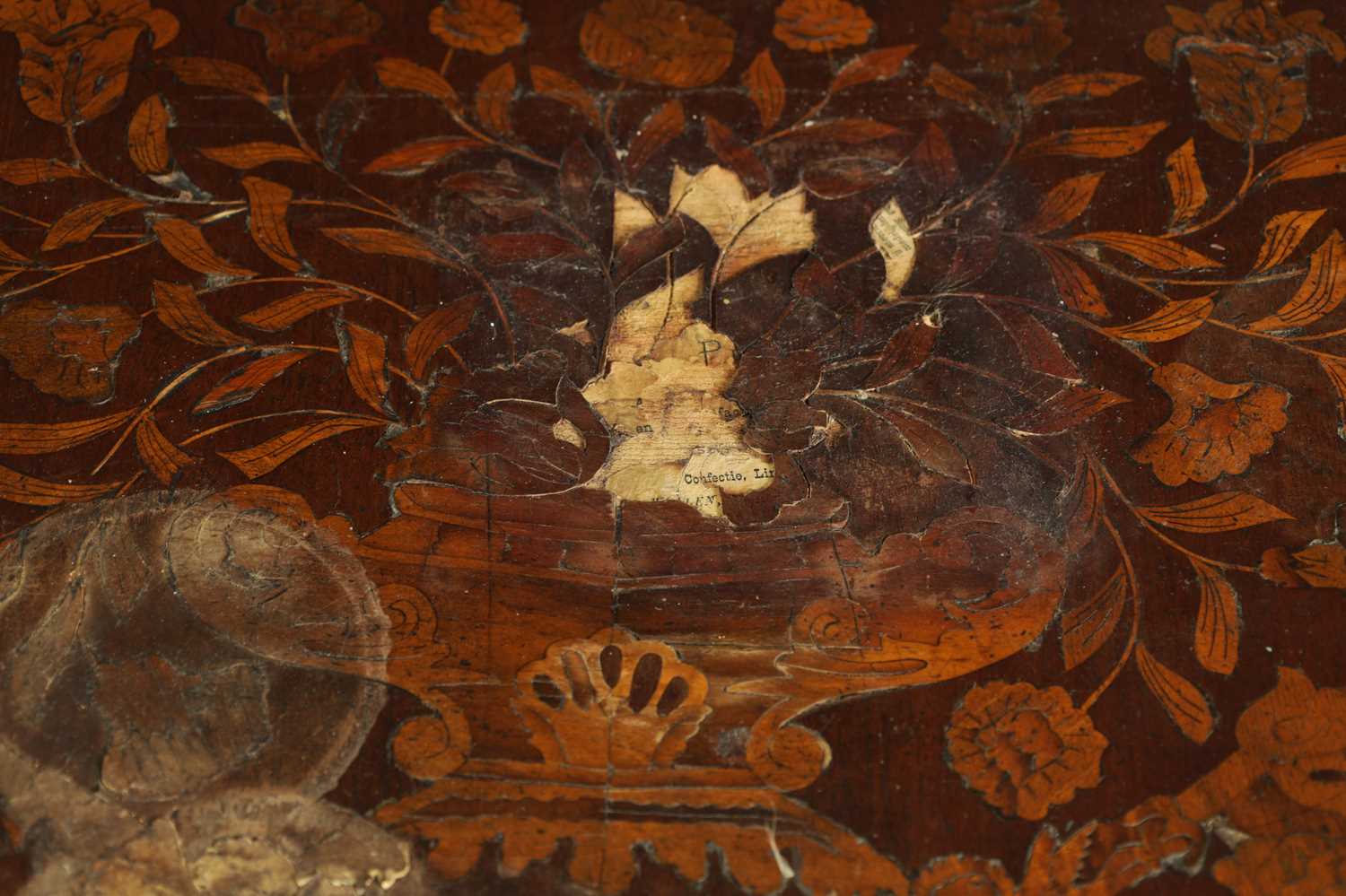 AN 18TH CENTURY BOW-FRONT DUTCH FLORAL MARQUETRY AND WALNUT SIDE TABLE - Image 4 of 10