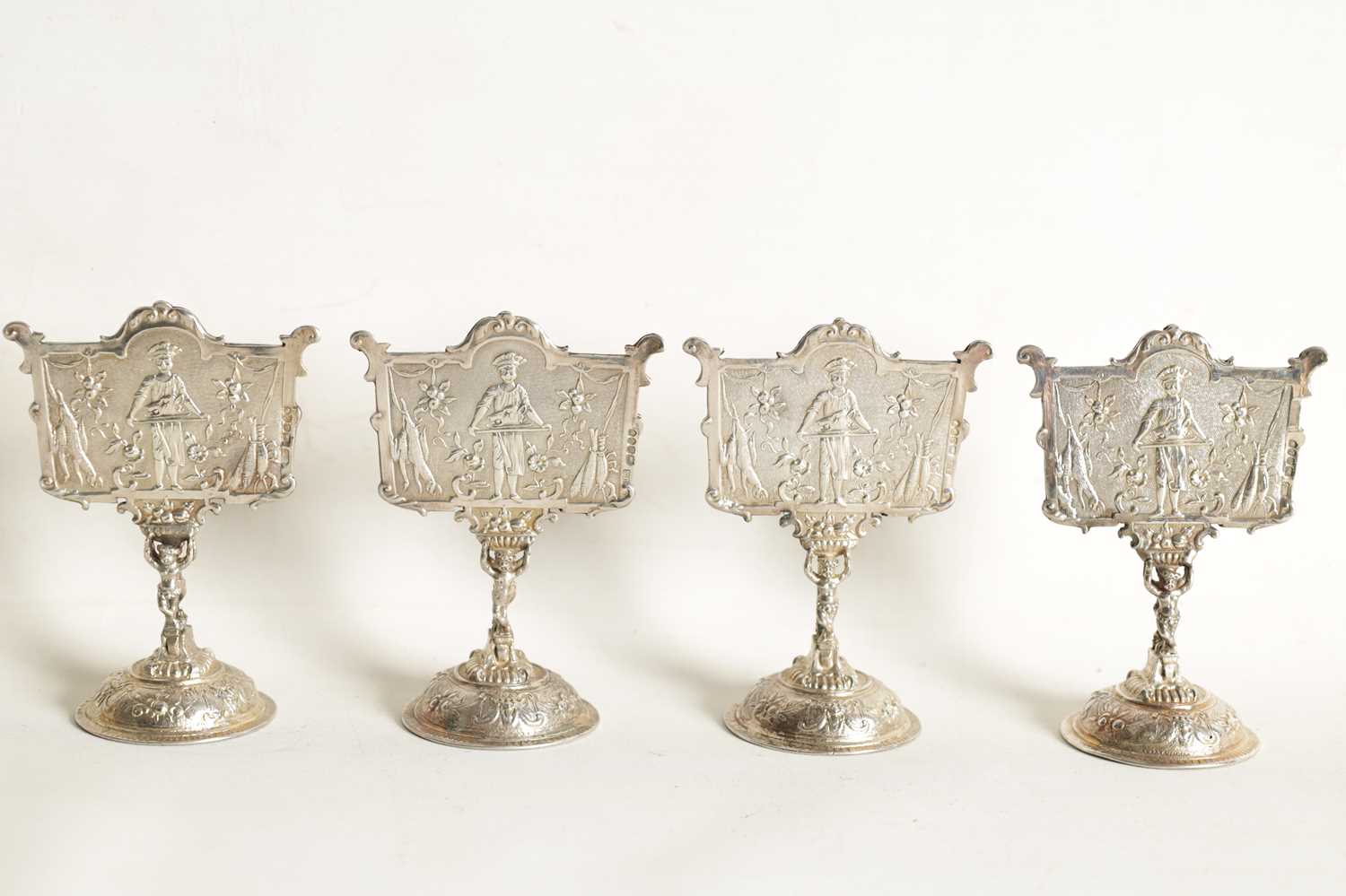 A SET OF EIGHT LATE 19TH CENTURY CONTINENTAL SILVER MENU HOLDERS - Image 3 of 11