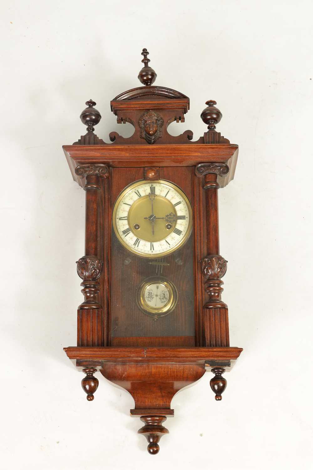 A SMALL 19TH CENTURY VIENNA STYLE WALL CLOCK - Image 2 of 11