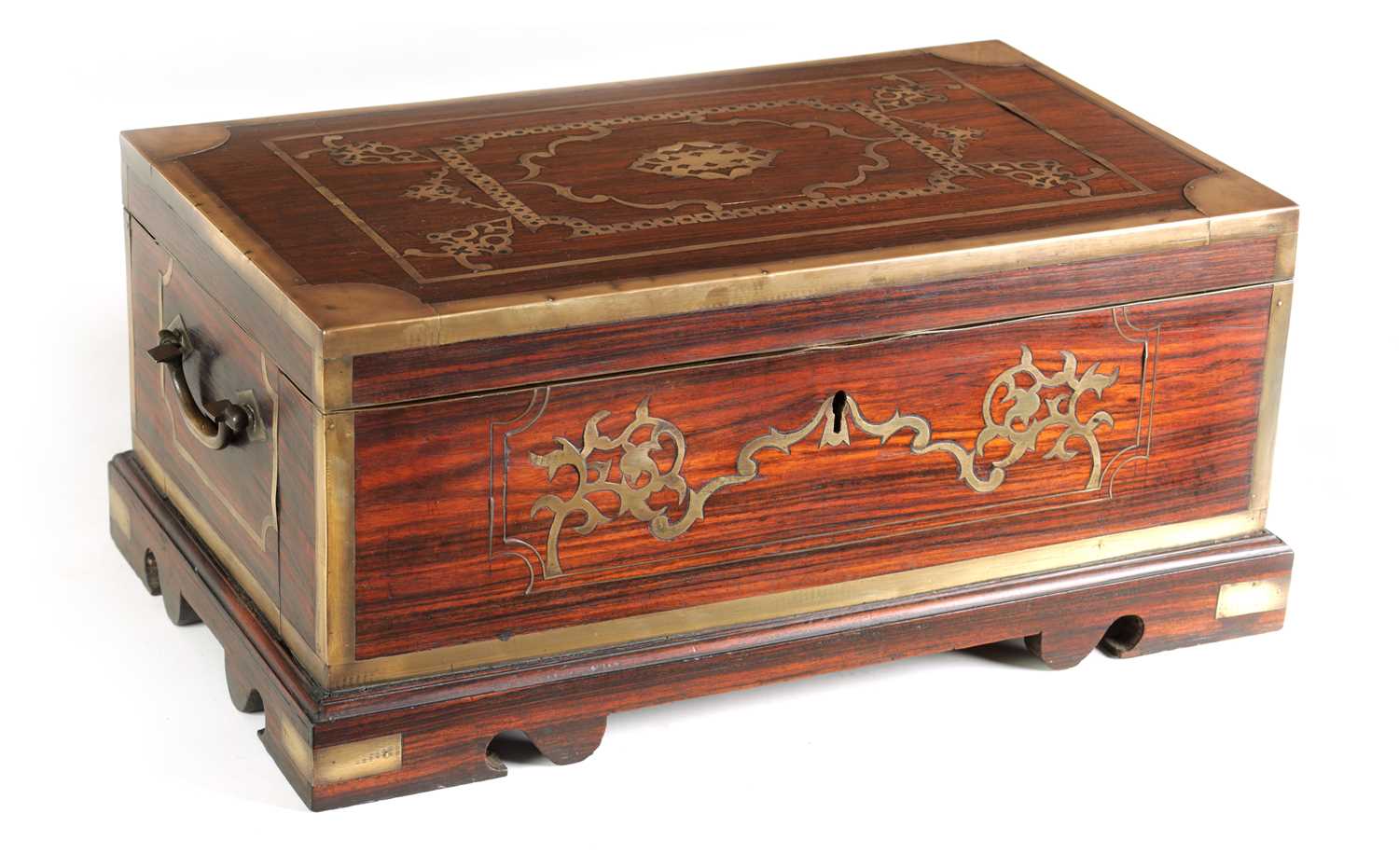 AN 18TH/EARLY 19TH CENTURY BRASS INLAID ANGLO INDIAN HARDWOOD FITTED BOX