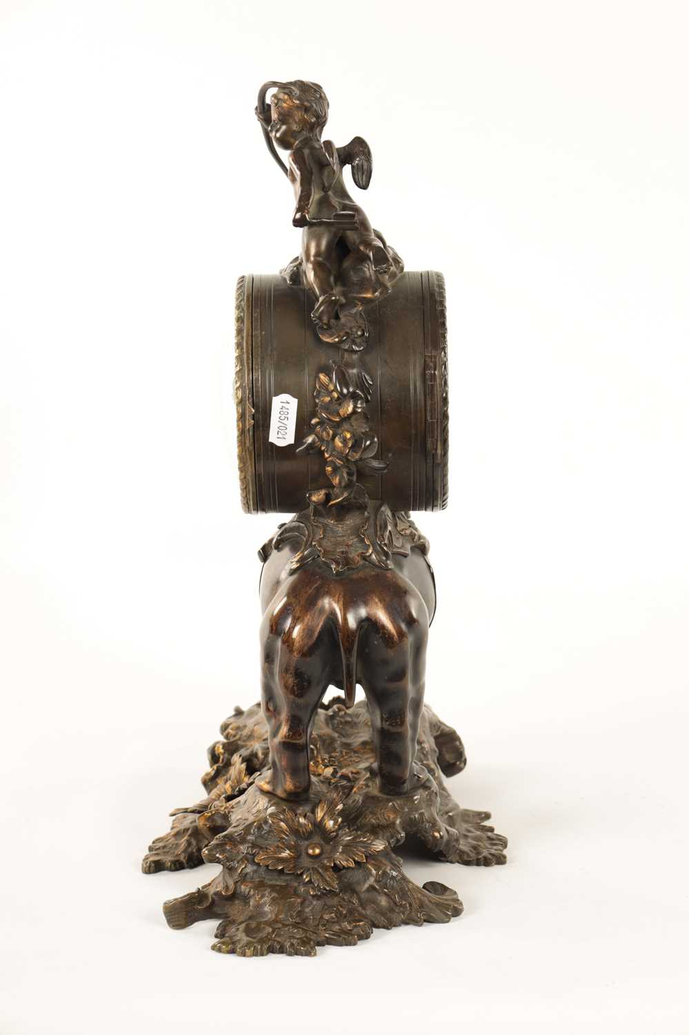 THUILLIER, A PARIS. A LATE 19TH CENTURY FRENCH PATINATED BRONZE MANTEL CLOCK - Image 9 of 14