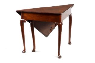 A GEORGE III TRIANGULAR DROP LEAF SIDE/SUPPER TABLE