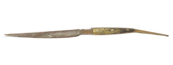 A LARGE 19TH CENTURY SPANISH NAVAJO HORN FOLDING KNIFE