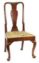 AN EARLY 18TH CENTURY WALNUT SIDE CHAIR