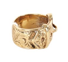 A 9CT .375 HALLMARKED GOLD GENTS RING