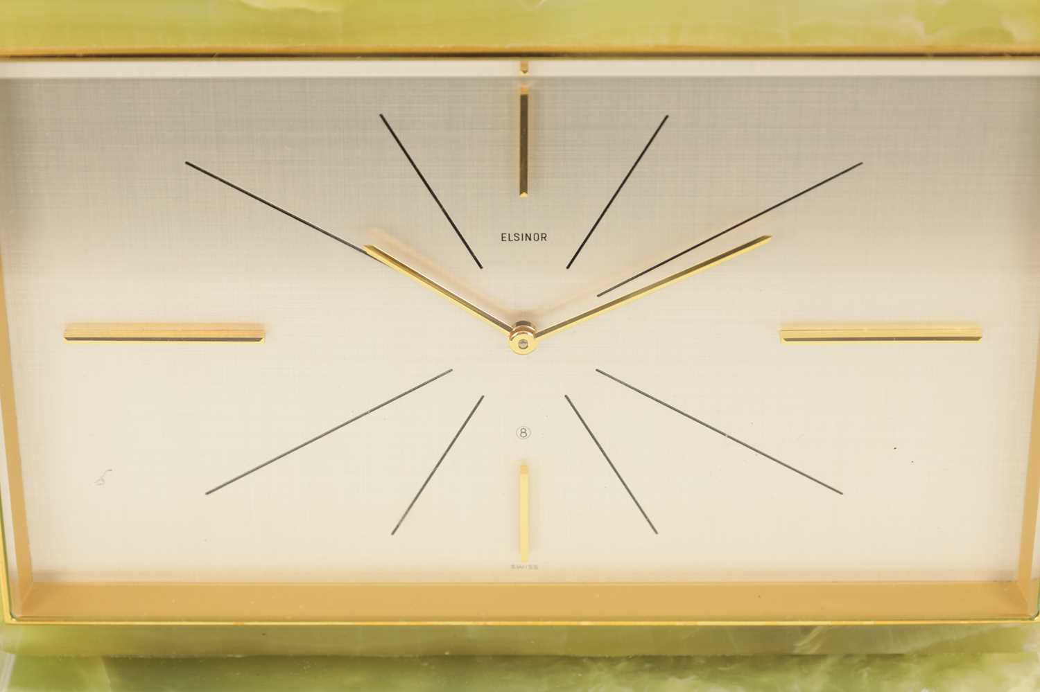 ELSINOR, A MID 20TH CENTURY ONYX CASED MANTEL CLOCK - Image 2 of 8