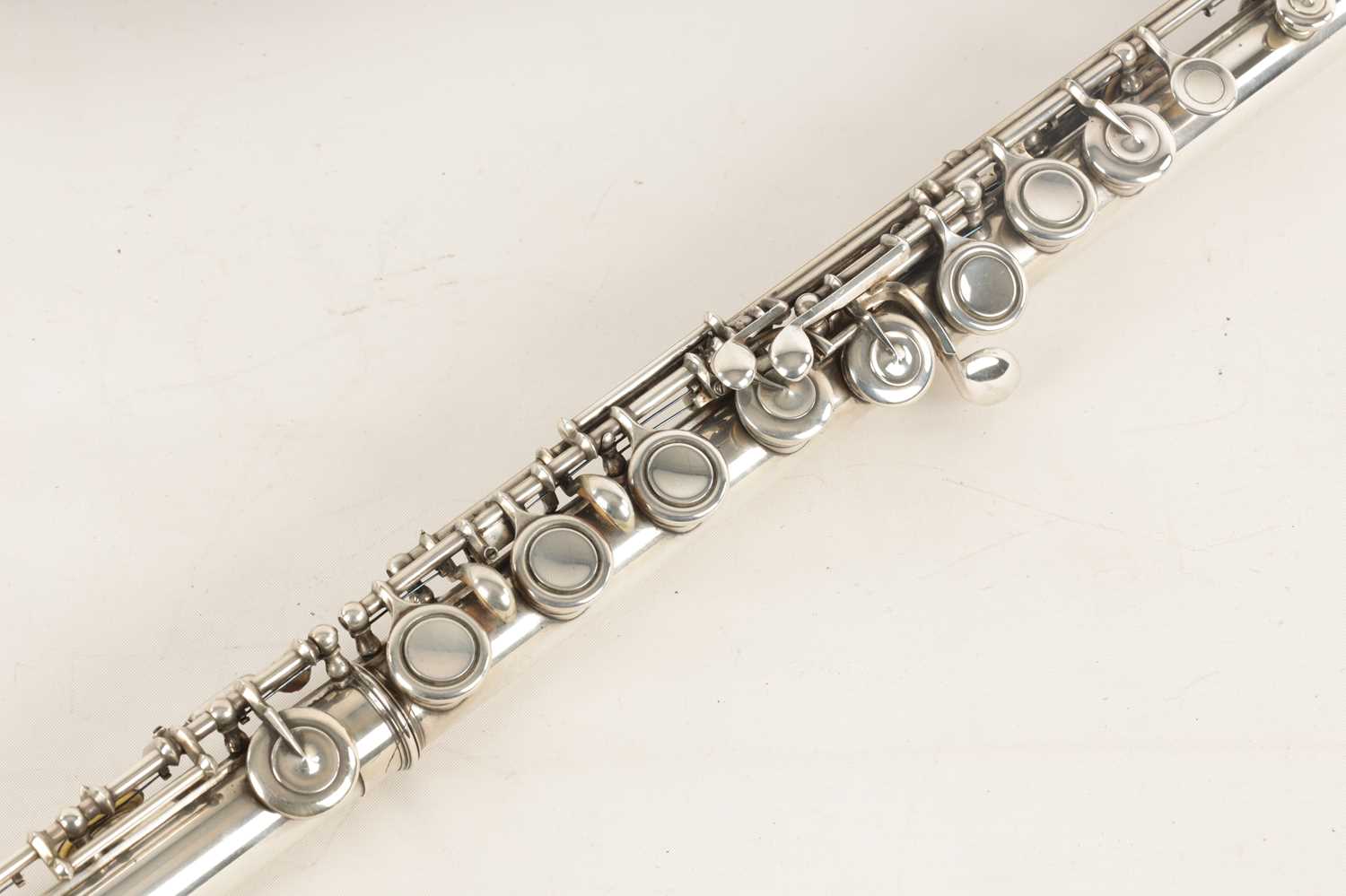 EMIL RITTERSHAUSEN NO 3400. A SILVER FLUTE WITH ENGRAVED LIP PLATE - Image 6 of 9