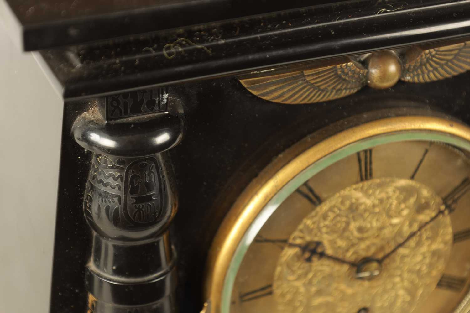 AN ENGLISH REGENCY EGYPTIAN REVIVAL FUSEE MANTEL CLOCK - Image 6 of 12