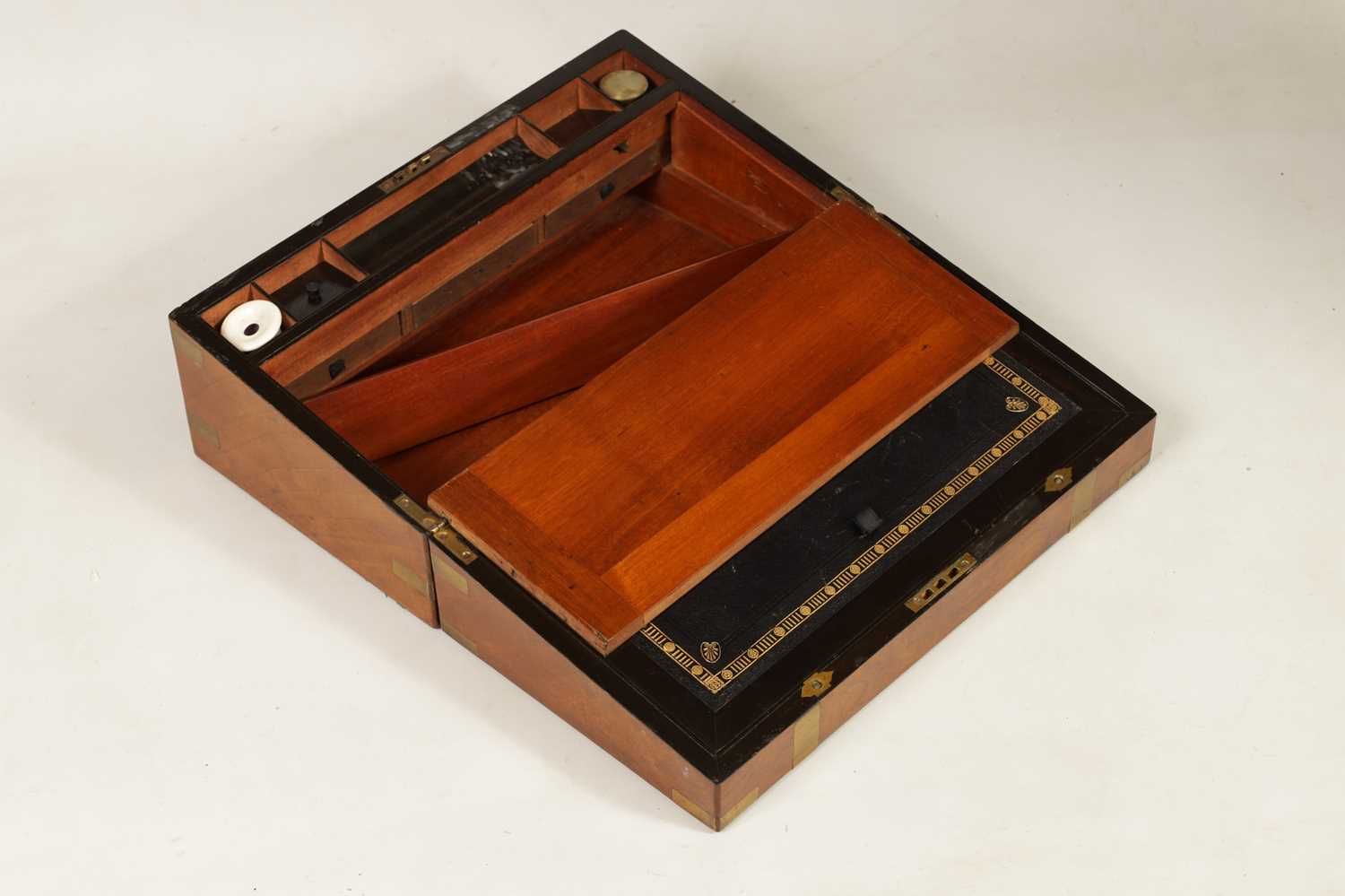 A 19TH CENTURY BRASS BOUND WALNUT WRITING BOX - Image 3 of 3