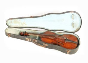 AN ANTIQUE VIOLIN