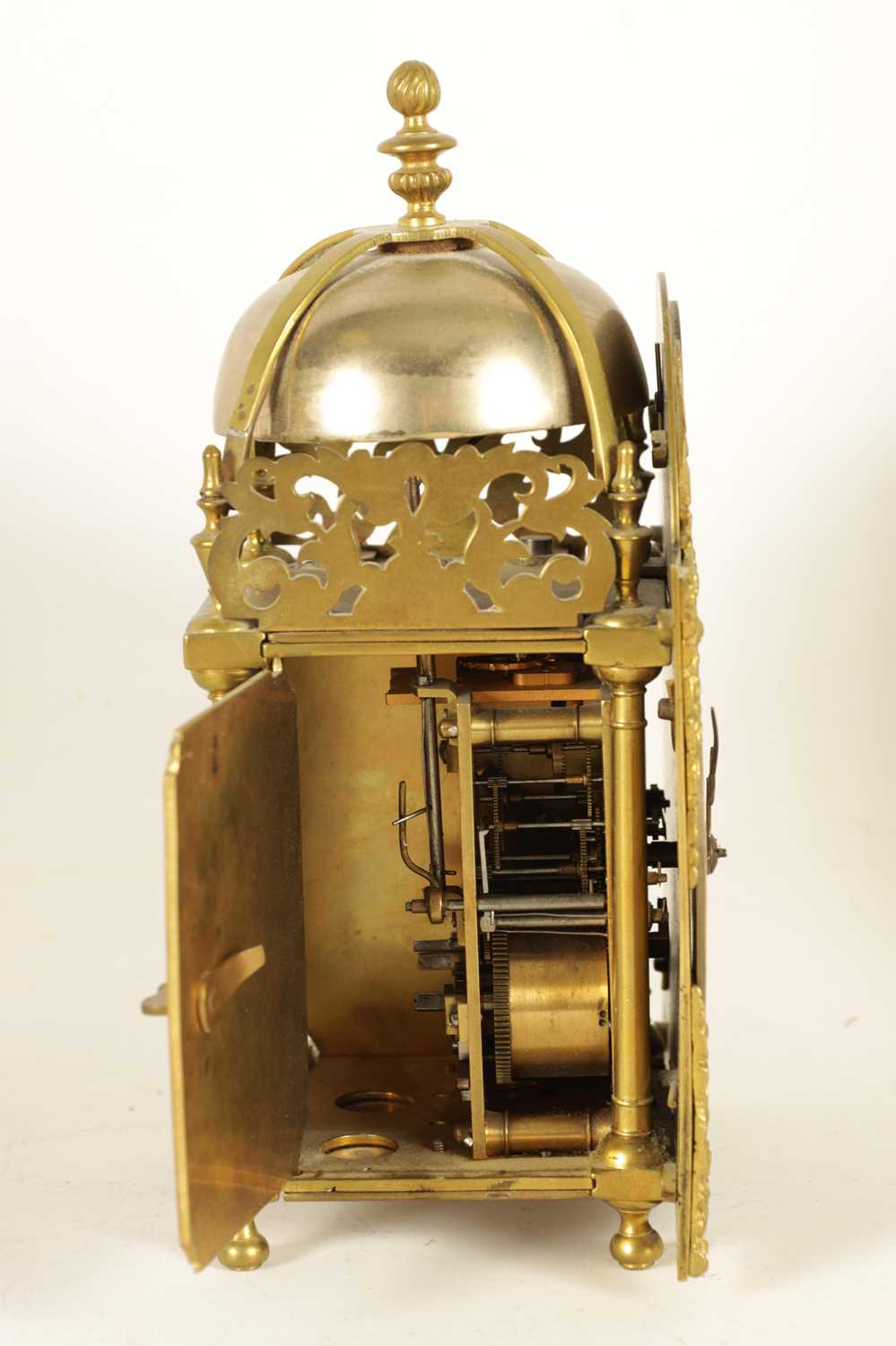 AN 18TH CENTURY BRASS LANTERN CLOCK WITH LATER MOVEMENT - Image 5 of 9