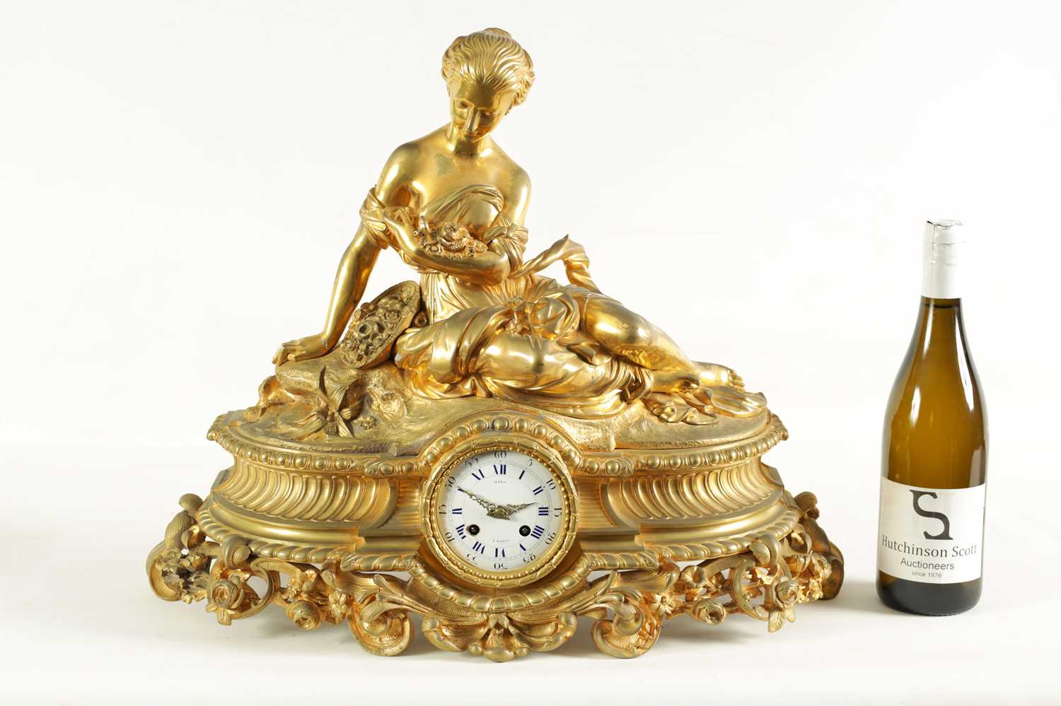 A LARGE 19TH CENTURY FRENCH FIGURAL ORMOLU MANTEL CLOCK - Image 6 of 11