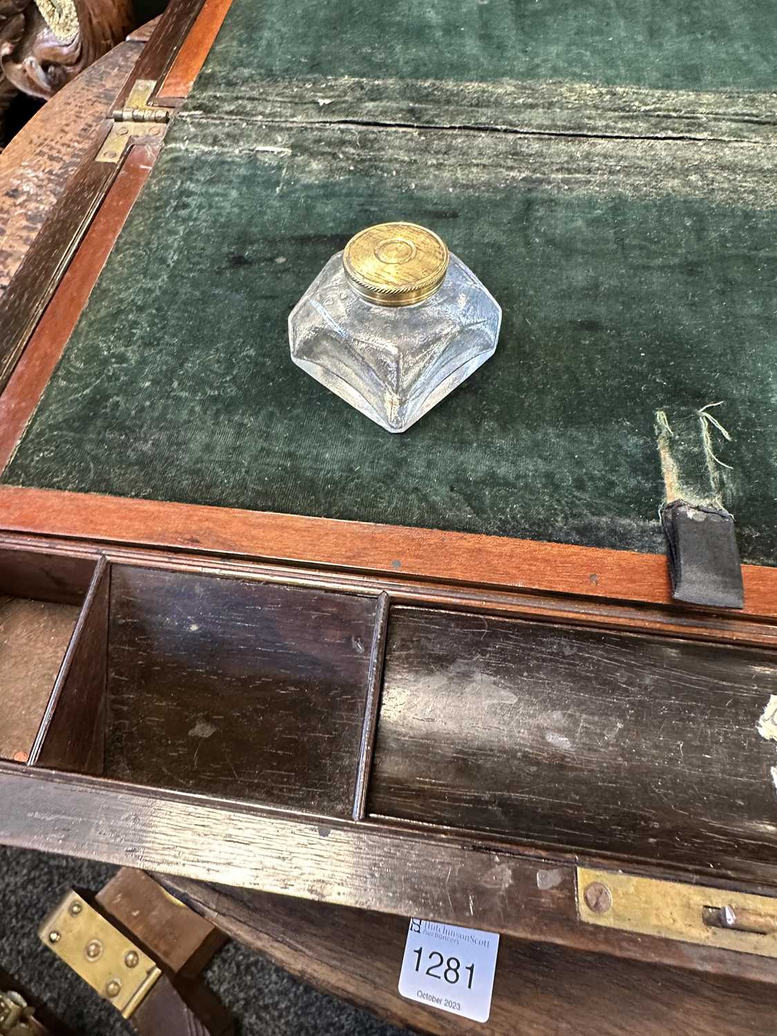 A BRASS INLAID REGENCY ROSEWOOD WRITING SLOPE - Image 6 of 7