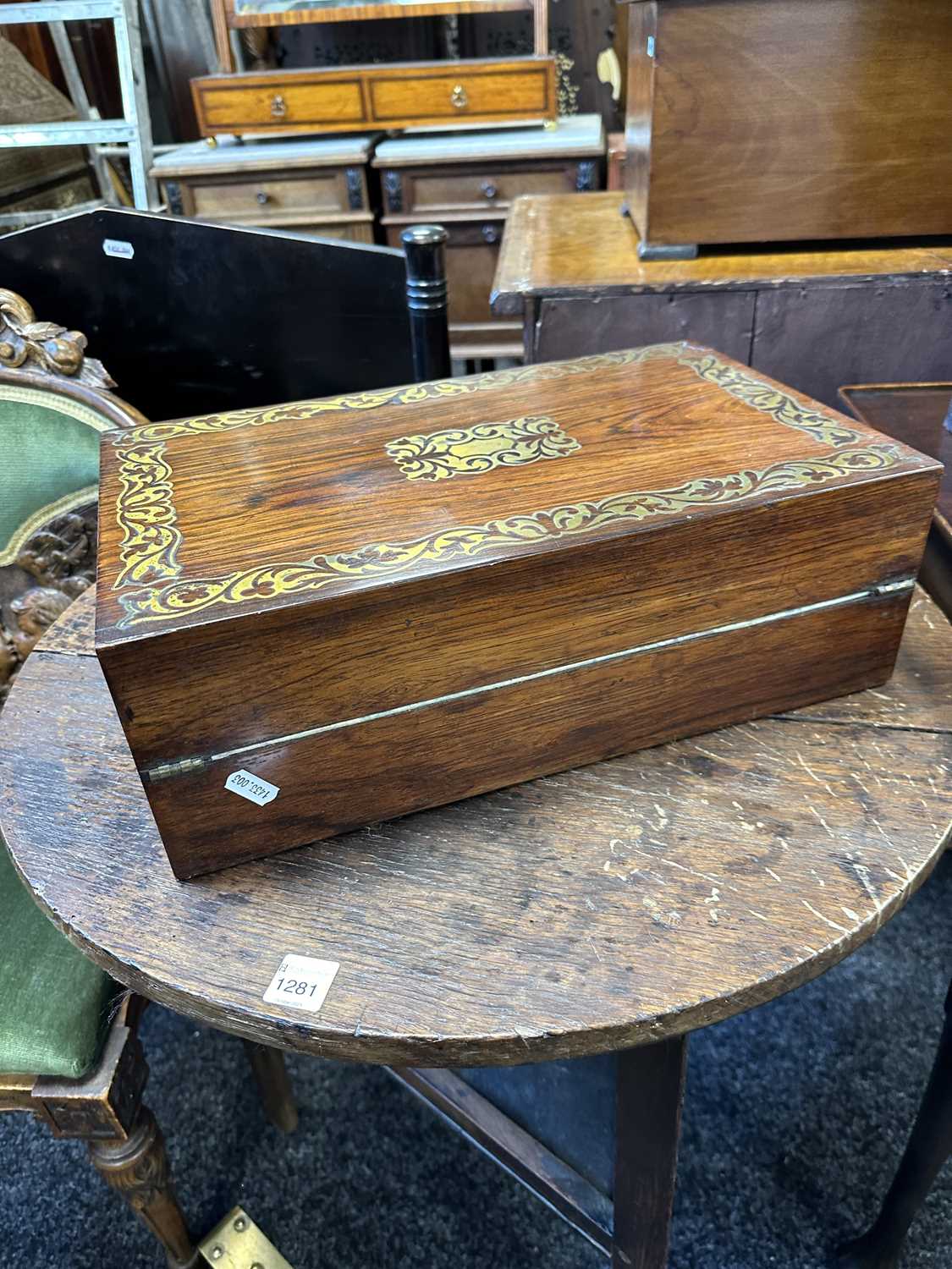 A BRASS INLAID REGENCY ROSEWOOD WRITING SLOPE - Image 4 of 7