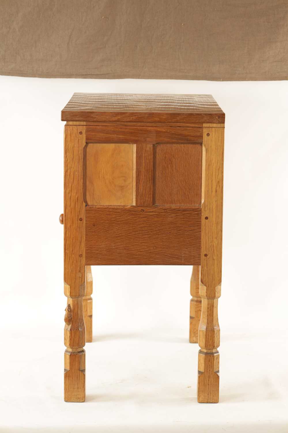 A ROBERT 'MOUSEMAN' THOMPSON JOINED ADZED LIGHT OAK SEWING BOX/SIDE CABINET - Image 9 of 11