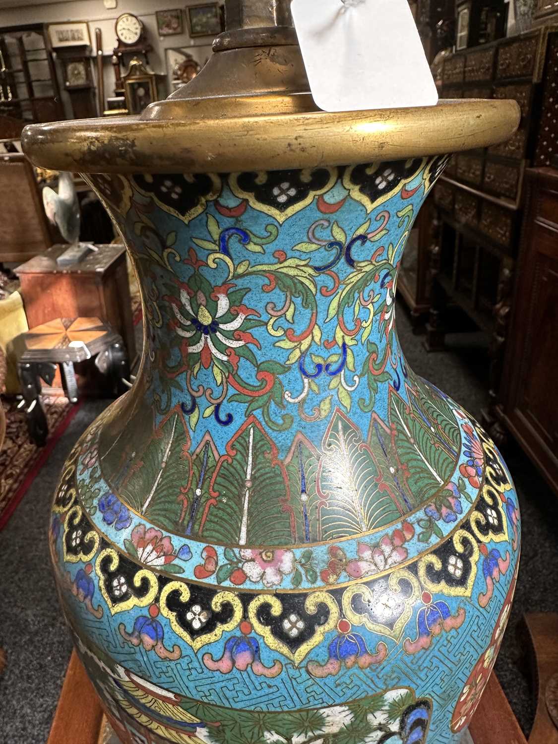 A LATE 19TH/EARLY 20TH CENTURY CENTURY CHINESE CLOISONNE VASE LAMP - Image 24 of 34