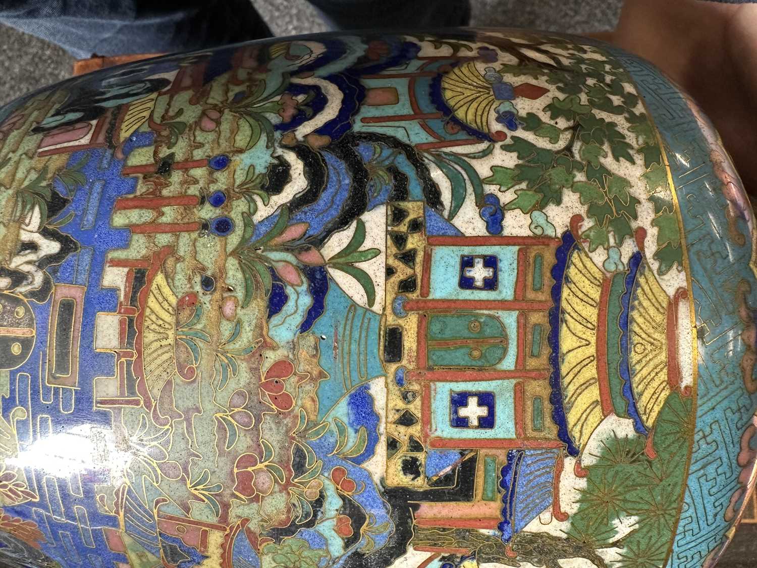 A LATE 19TH/EARLY 20TH CENTURY CENTURY CHINESE CLOISONNE VASE LAMP - Image 16 of 34