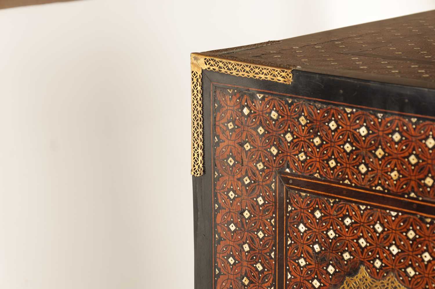 AN IMPORTANT LATE 17TH CENTURY INDO-PORTUGUESE IVORY INLAID PADOUCK AND EBONY COLLECTORS CABINET ON - Image 9 of 16