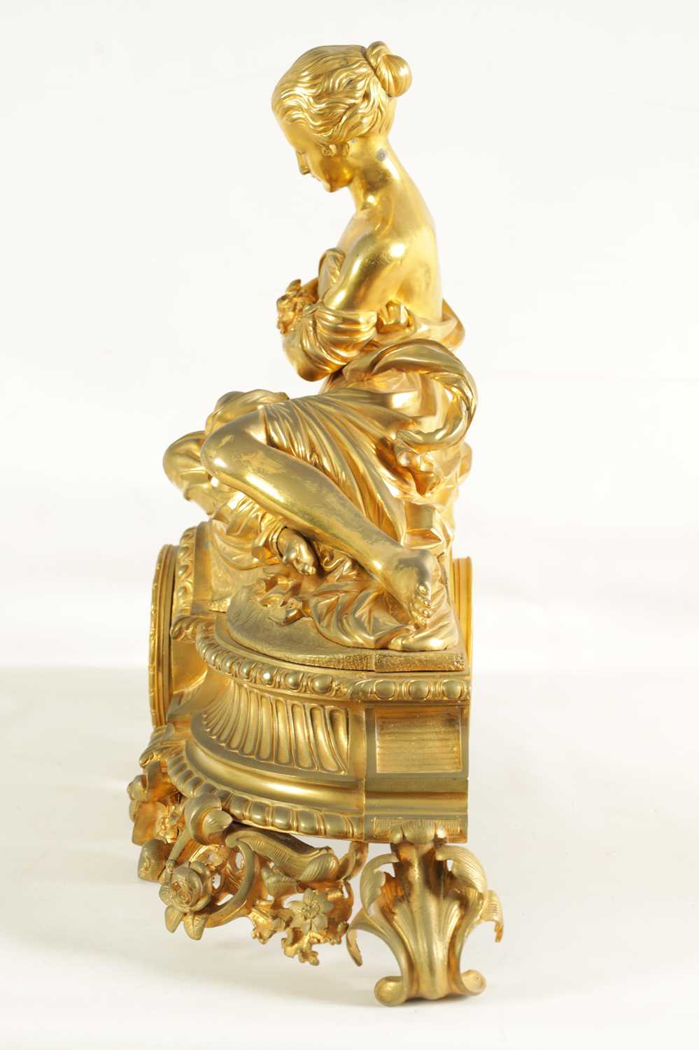 A LARGE 19TH CENTURY FRENCH FIGURAL ORMOLU MANTEL CLOCK - Image 7 of 11