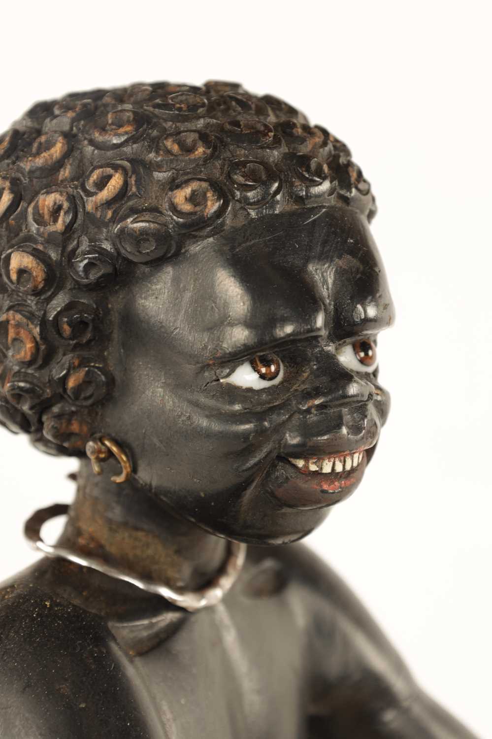 A 19TH CENTURY CARVED WOOD AND IVORY BLACKAMOOR “CARD” FIGURE - Image 6 of 13
