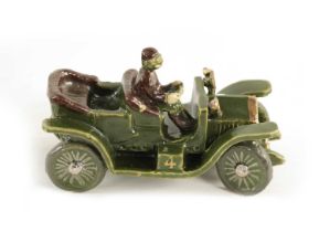 A MODERN LIMITED EDITION CERAMIC MODEL OF A 1906 ROLLS ROYCE BY JULIA ELLIOTT