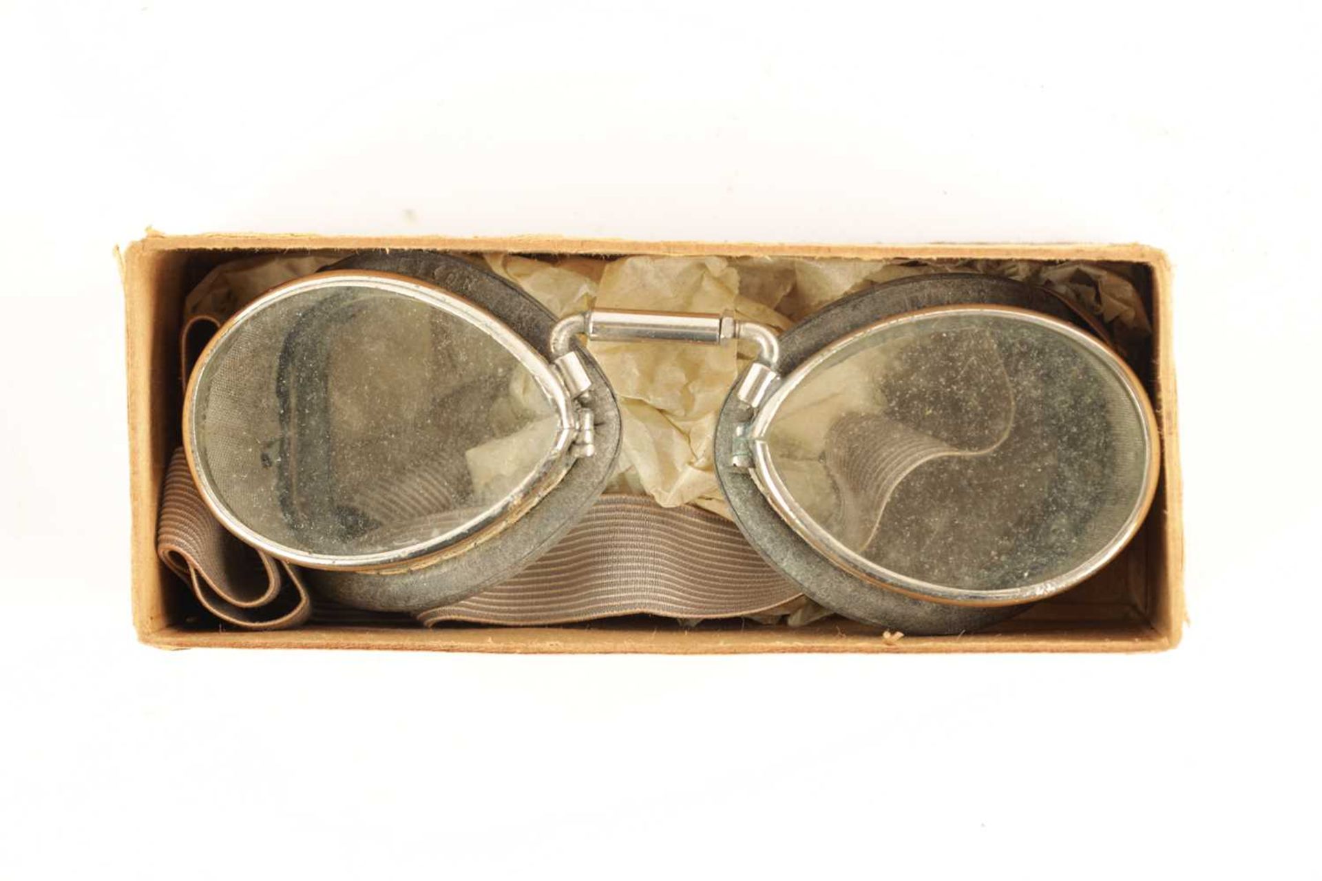 A PAIR OF E.B.MEYROWITZ DRIVING GOGGLES - Image 4 of 5