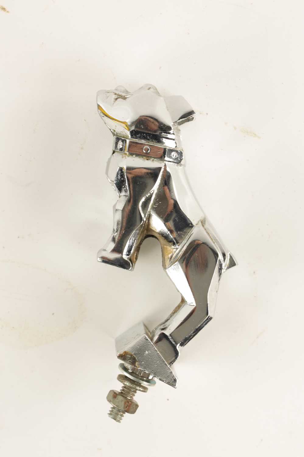 A VINTAGE CHROMED MAC TRUCK RADIATOR BULLDOG MASCOT TOGETHER WITH A CALORIMETER AND RADIATOR CAP WIT - Image 4 of 11