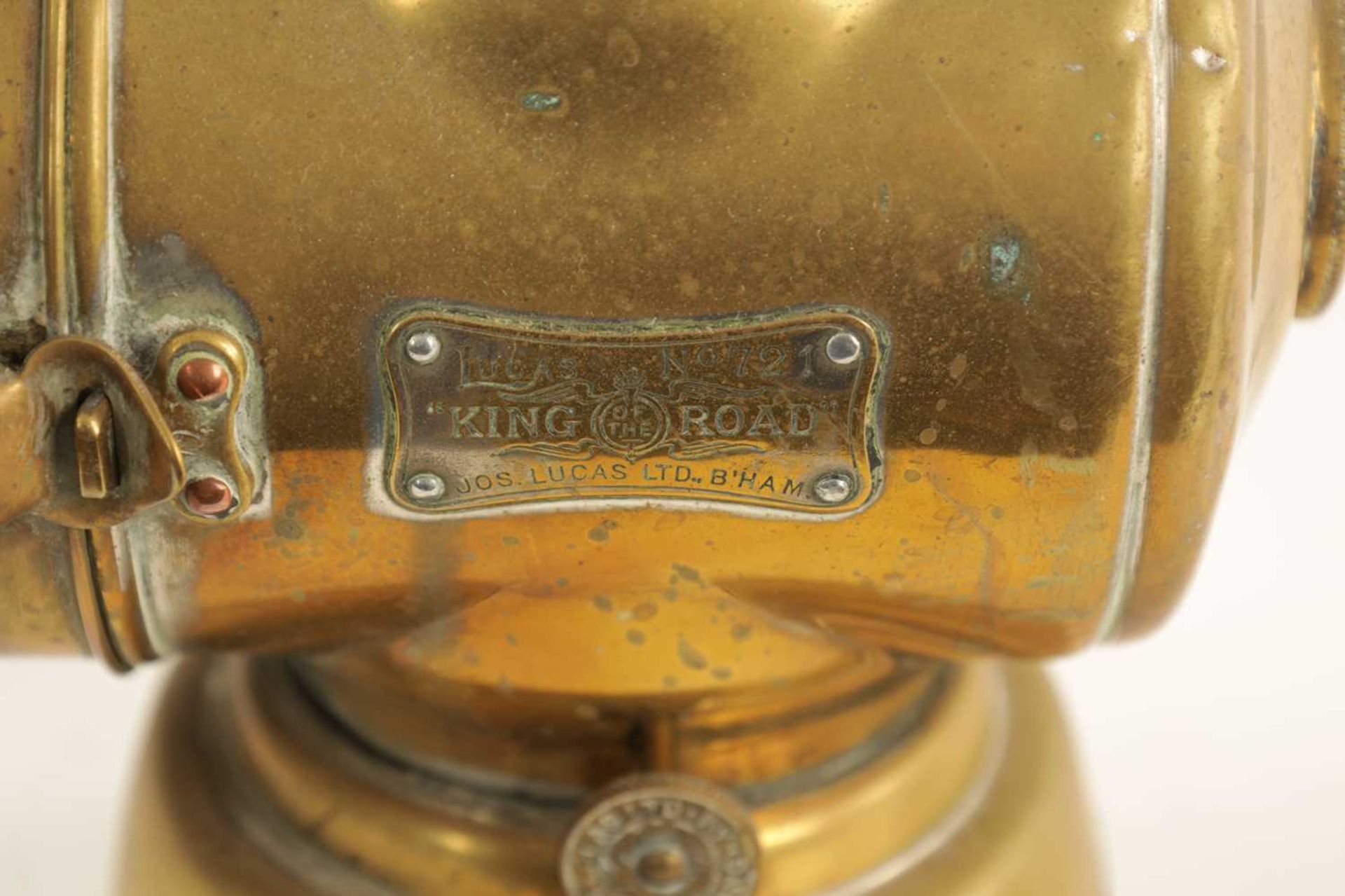 A BRASS LUCAS 721 'KING OF THE ROAD' OIL SIDE LAMP - Image 8 of 9