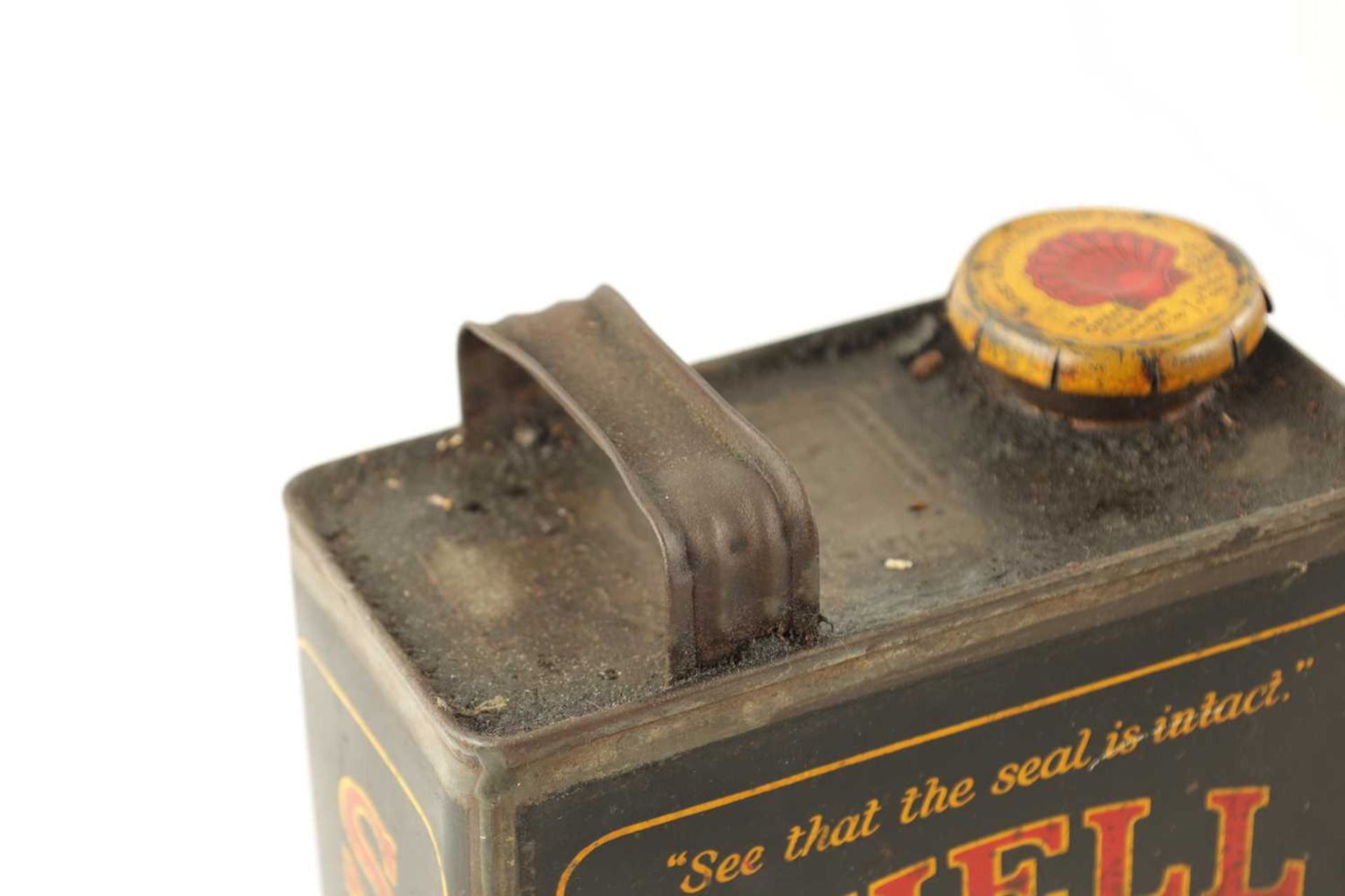 AN EARLY SHELL MOTOR GREASE CAN AND MOTOR OIL CAN - Bild 7 aus 9