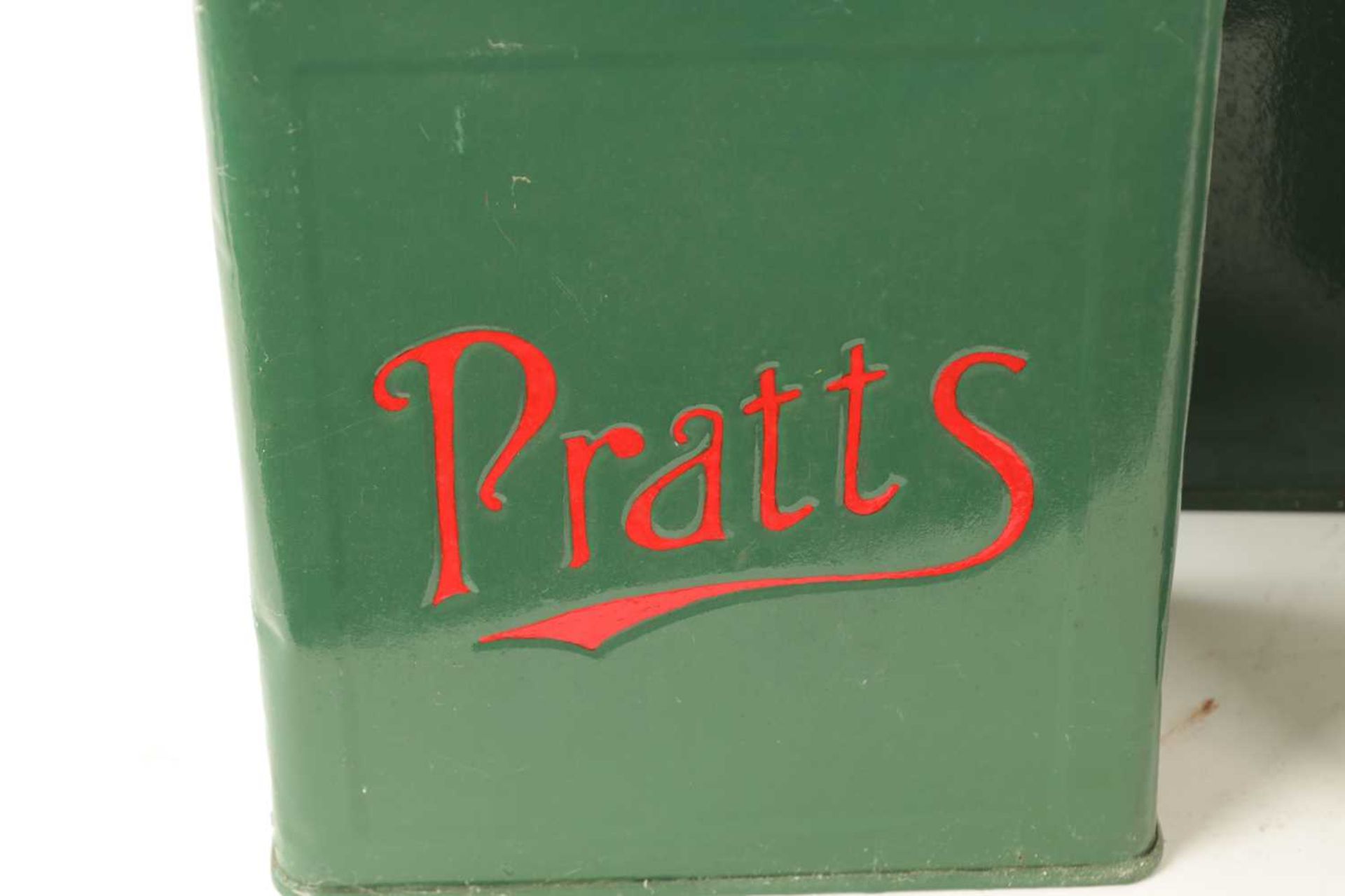 A COLLECTION OF FOUR VINTAGE PETROL CANS - Image 3 of 9