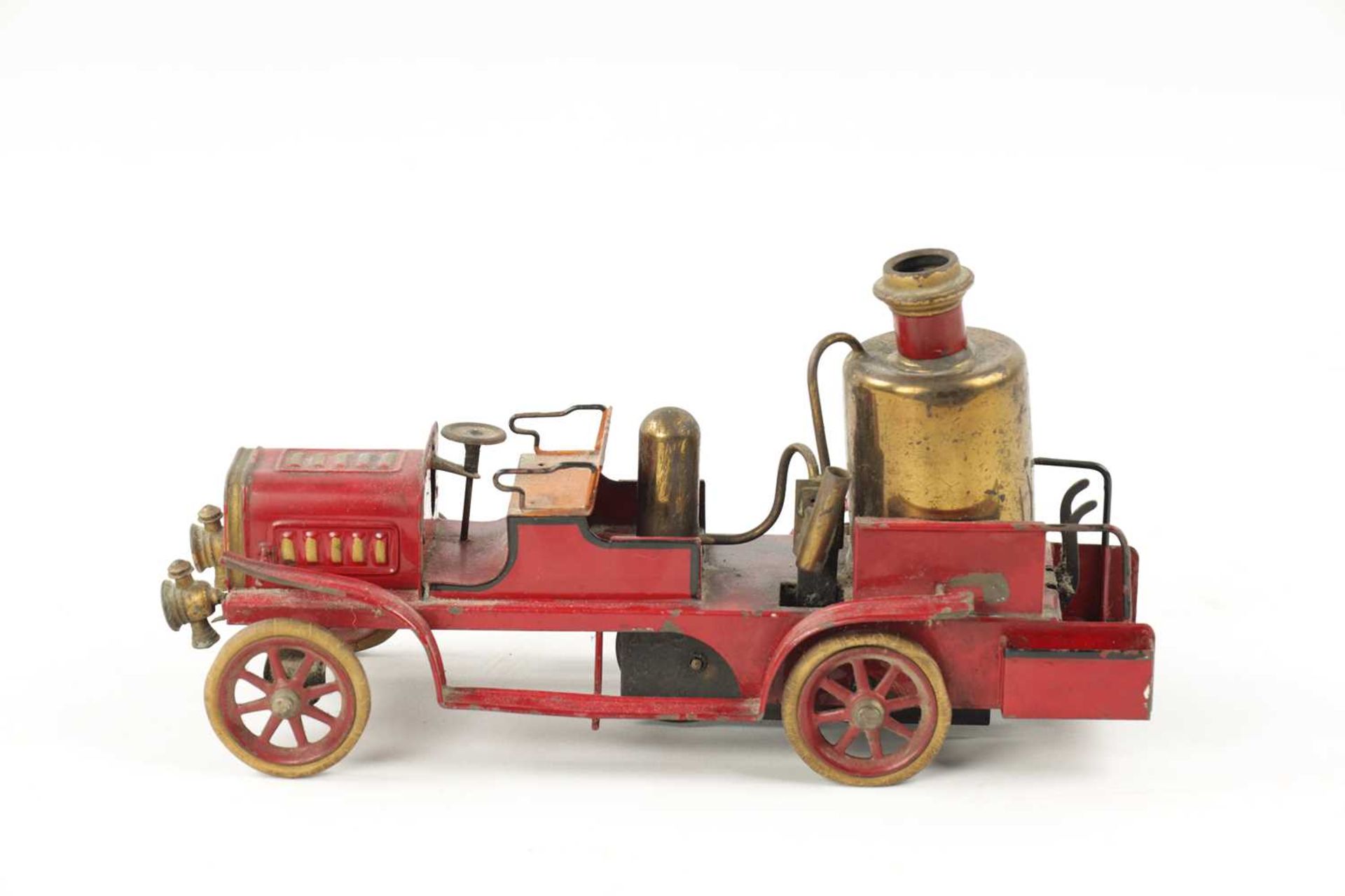 A LATE 20TH CENTURY PRESSED STEEL MUSICAL FIRE 'PUMPER' ENGINE TOY MODEL - Image 3 of 5