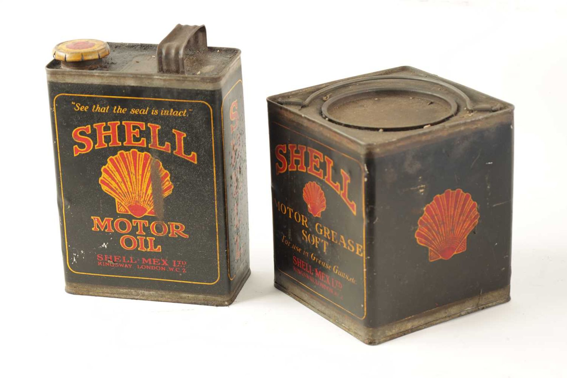 AN EARLY SHELL MOTOR GREASE CAN AND MOTOR OIL CAN - Bild 8 aus 9