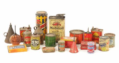 A COLLECTION OF VINTAGE MISCELLANEOUS CAR AND MOTORCYCLE ACCESSORIES