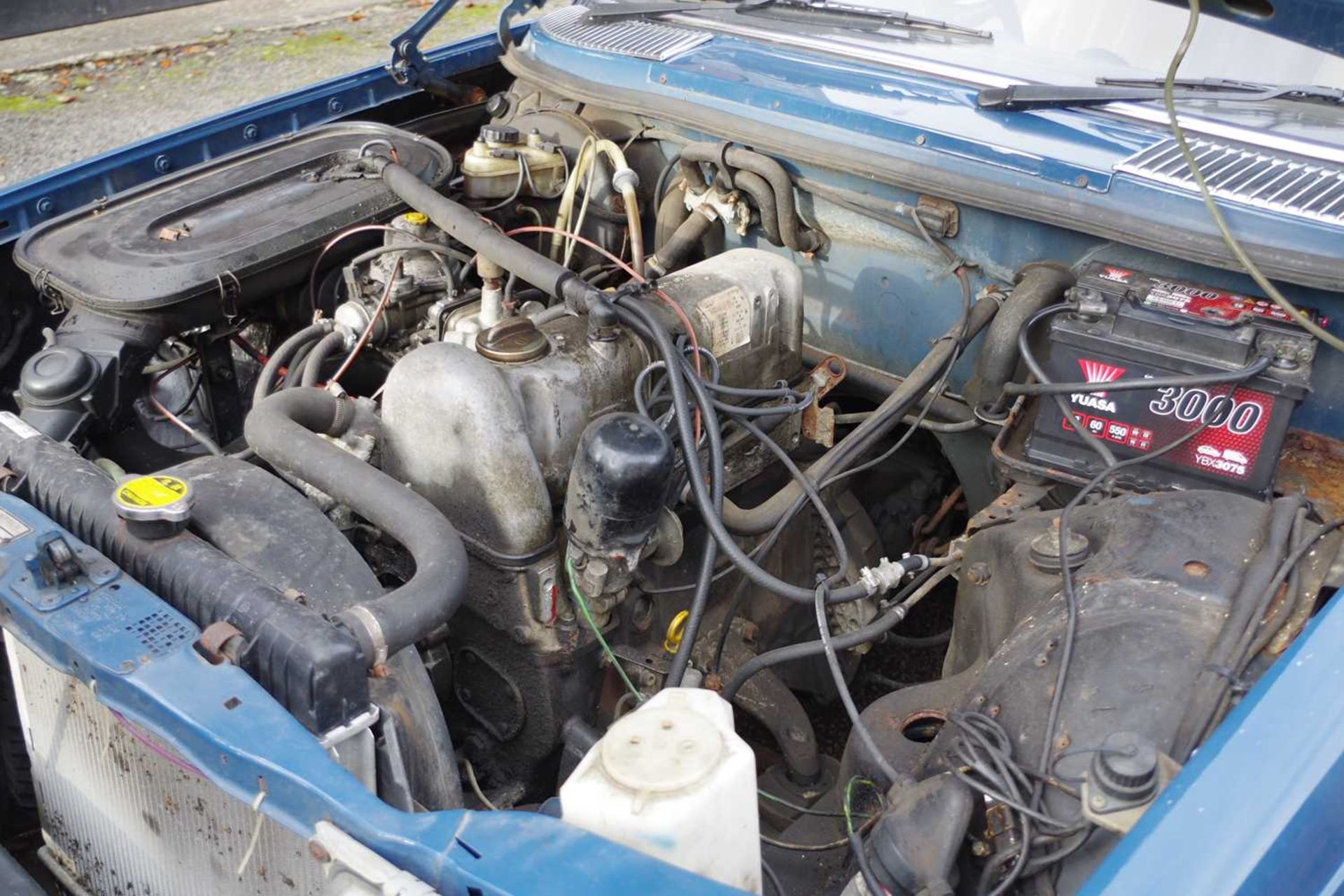 A 1981 MERCEDES 200 IN LABRADOR BLUE - Image 16 of 18