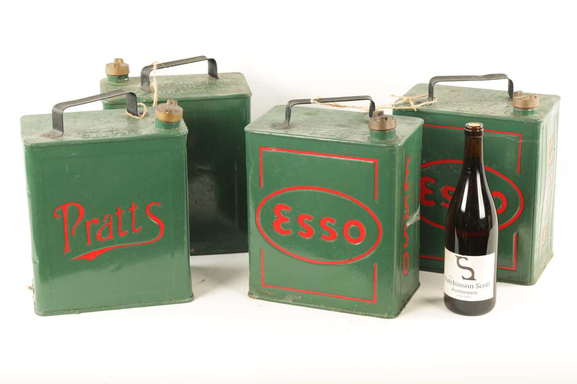 A COLLECTION OF FOUR VINTAGE PETROL CANS - Image 2 of 9