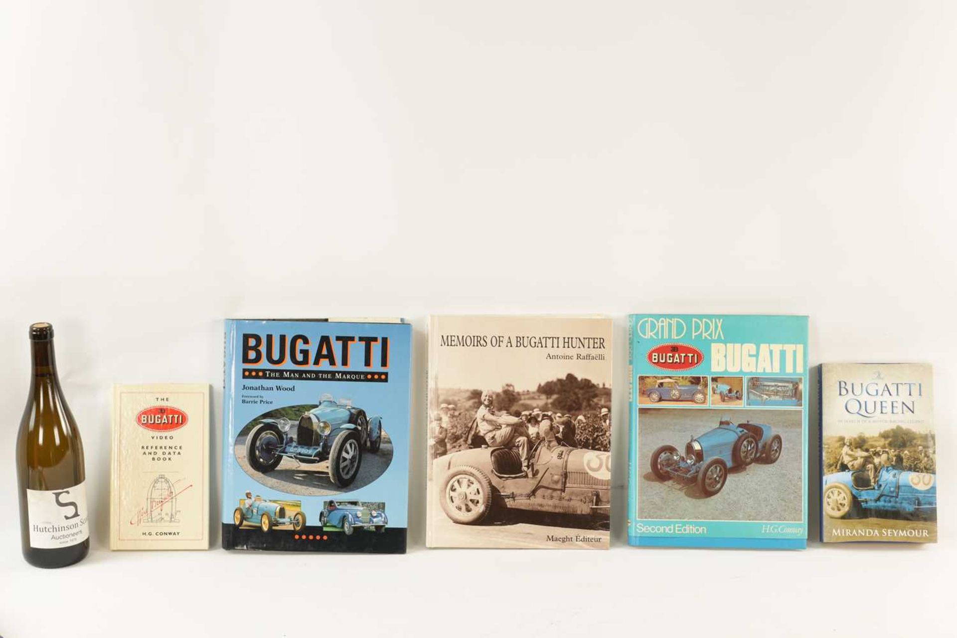 A COLLECTION OF FOUR BUGATTI HARDBACK BOOKS - Image 4 of 11