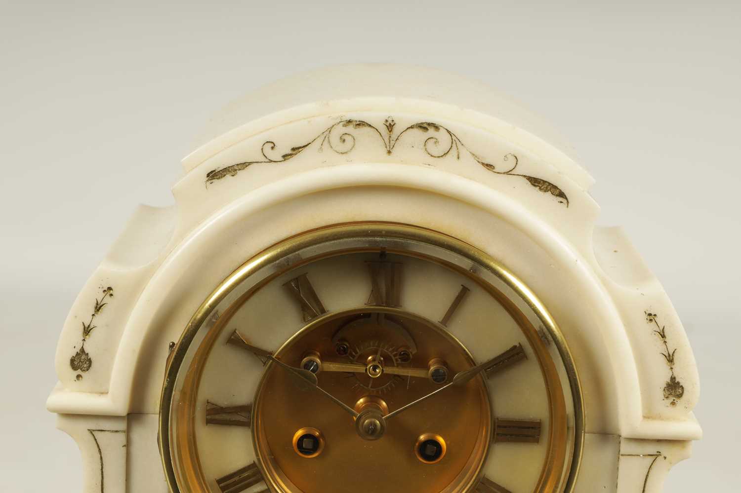 A LATE 19TH CENTURY FRENCH WHITE MARBLE MANTEL CLOCK - Image 2 of 12
