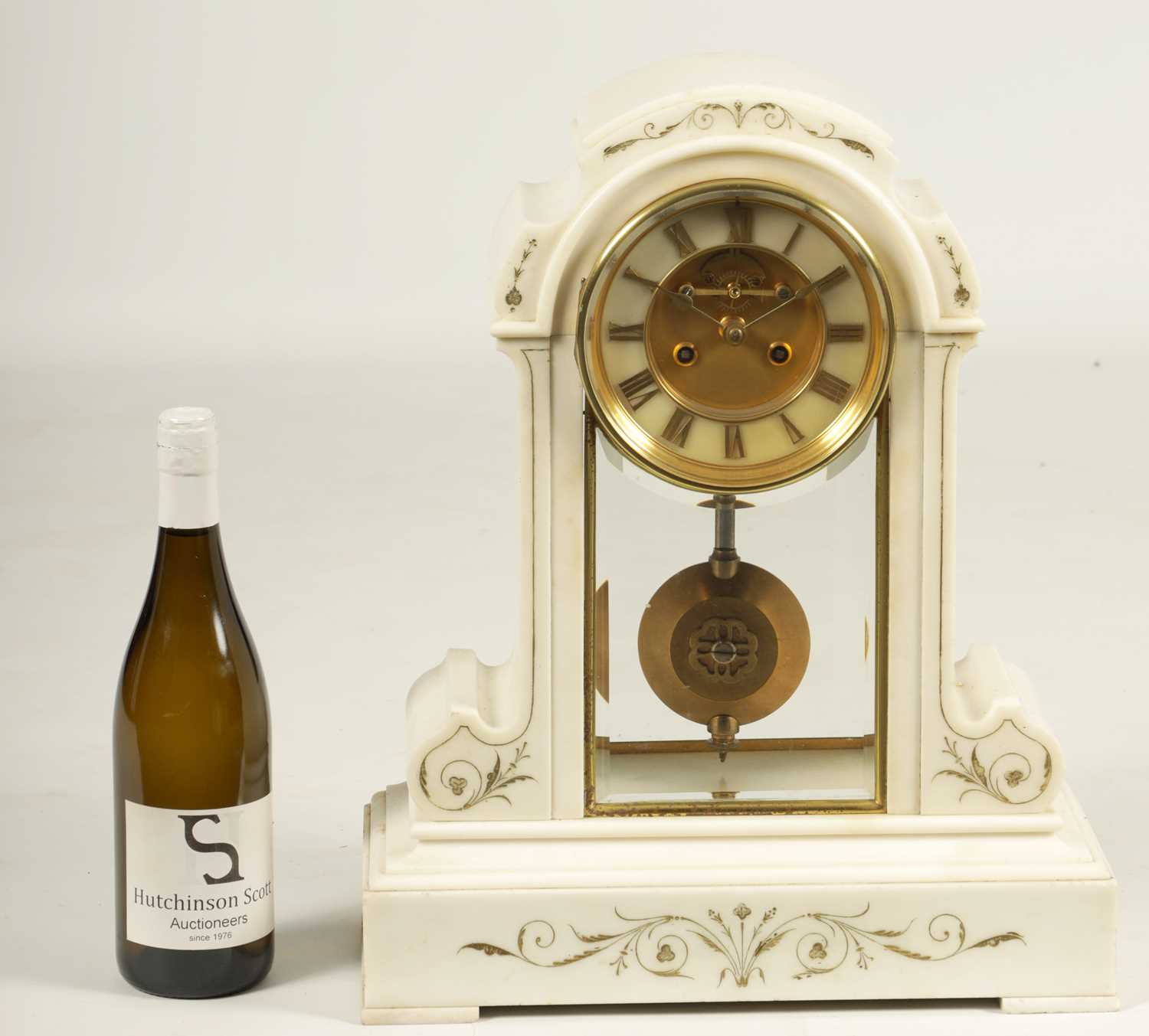 A LATE 19TH CENTURY FRENCH WHITE MARBLE MANTEL CLOCK - Image 7 of 12