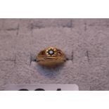 Ladies 9ct Gold garnet set dress ring size K 1.4g total weight