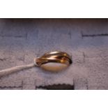 Ladies 9ct Gold 3 Tone ring 4.1g total weight